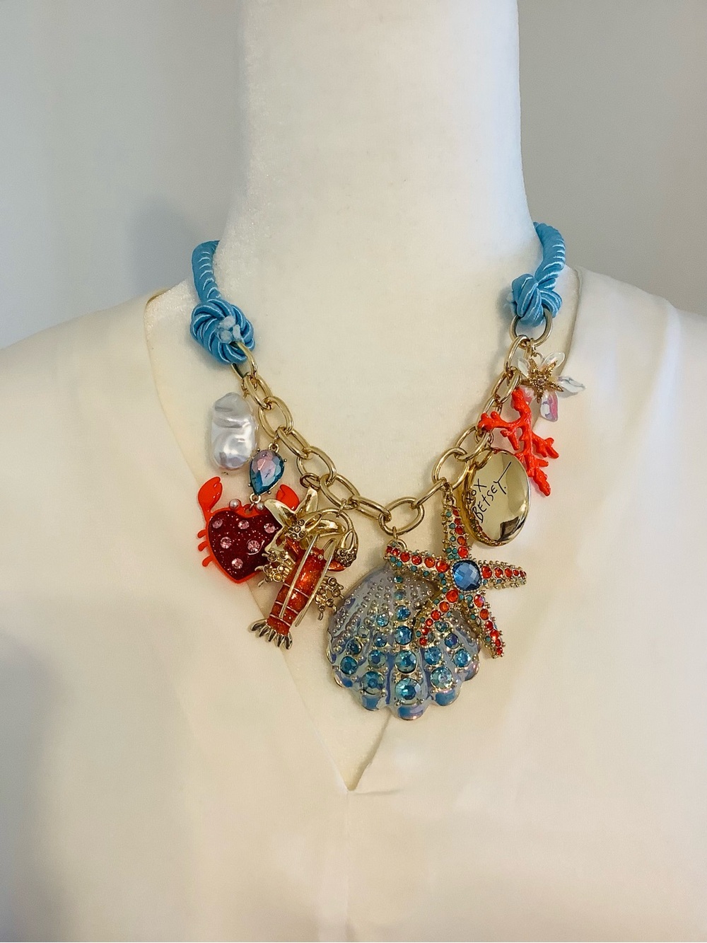 Betsey Johnson Sea Life Turquoise Blue Coral Shell Starfish Charm Necklace NWT - Picture 3 of 13